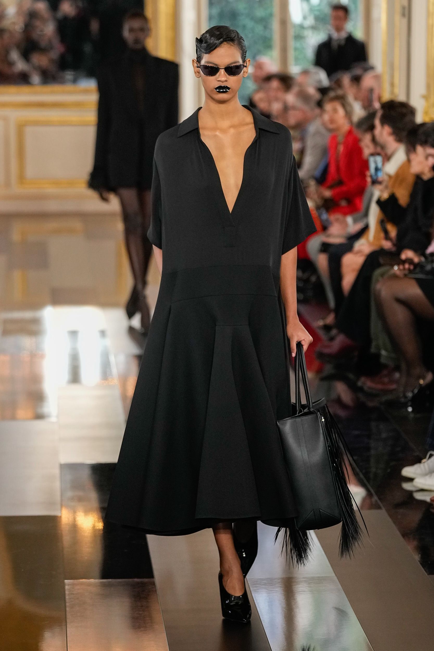 Paris Fashion Week: Balenciaga, Comme des Garçons, Valentino Paris Fashion Week: Balenciaga, Comme des Garçons, Valentino