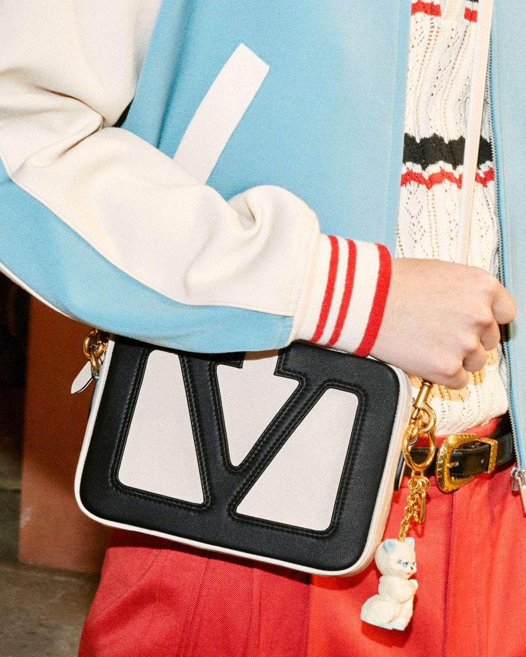 【VALENTINO GARAVANI】ヴィヴァ スーパースター ショルダー ヴァレンティノガラヴァーニ ヴィヴァ スーパースター ナッパ