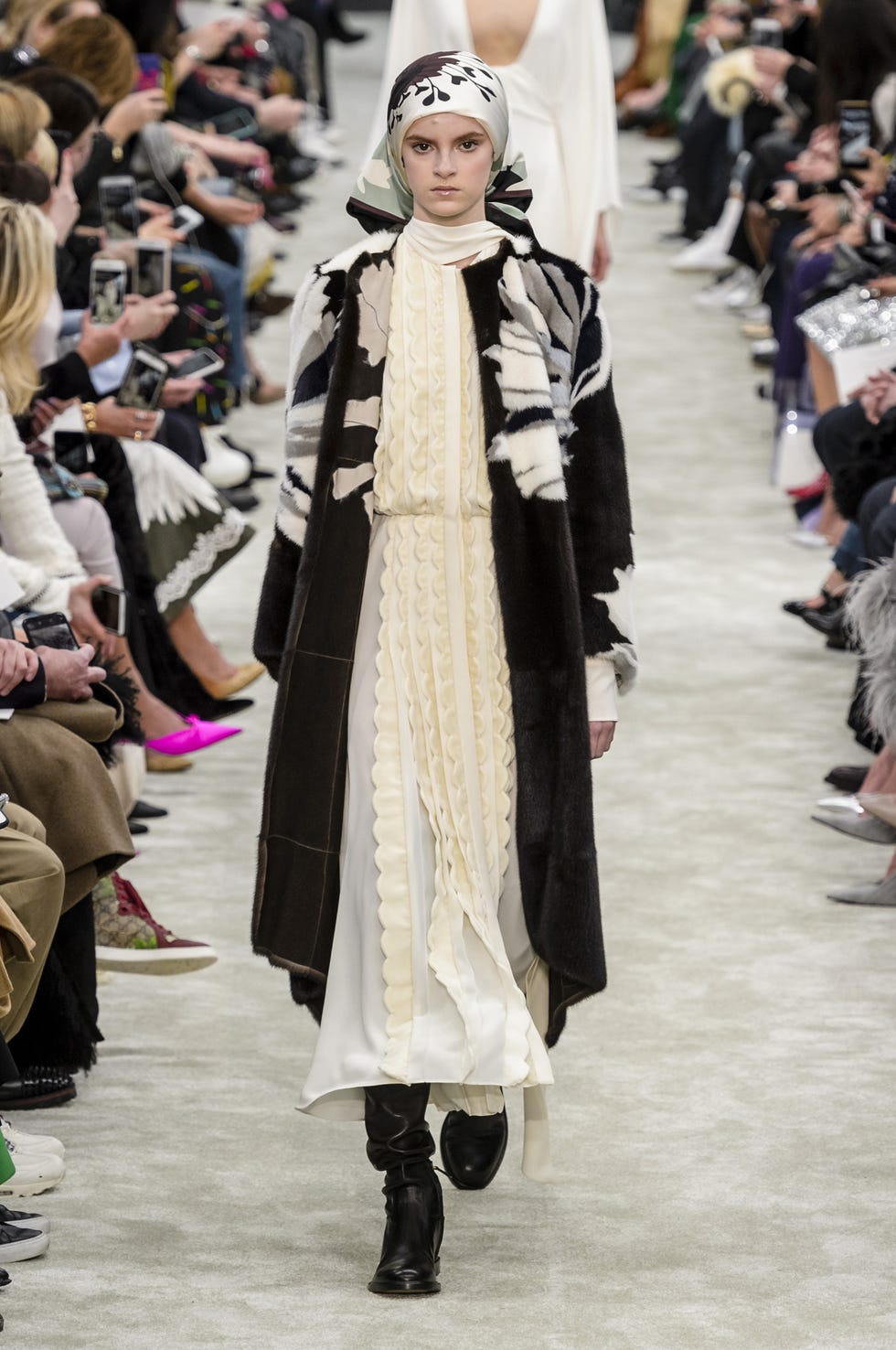 67 Looks From Valentino Fall 2018 PFW Show – Valentino Runway at Paris ...