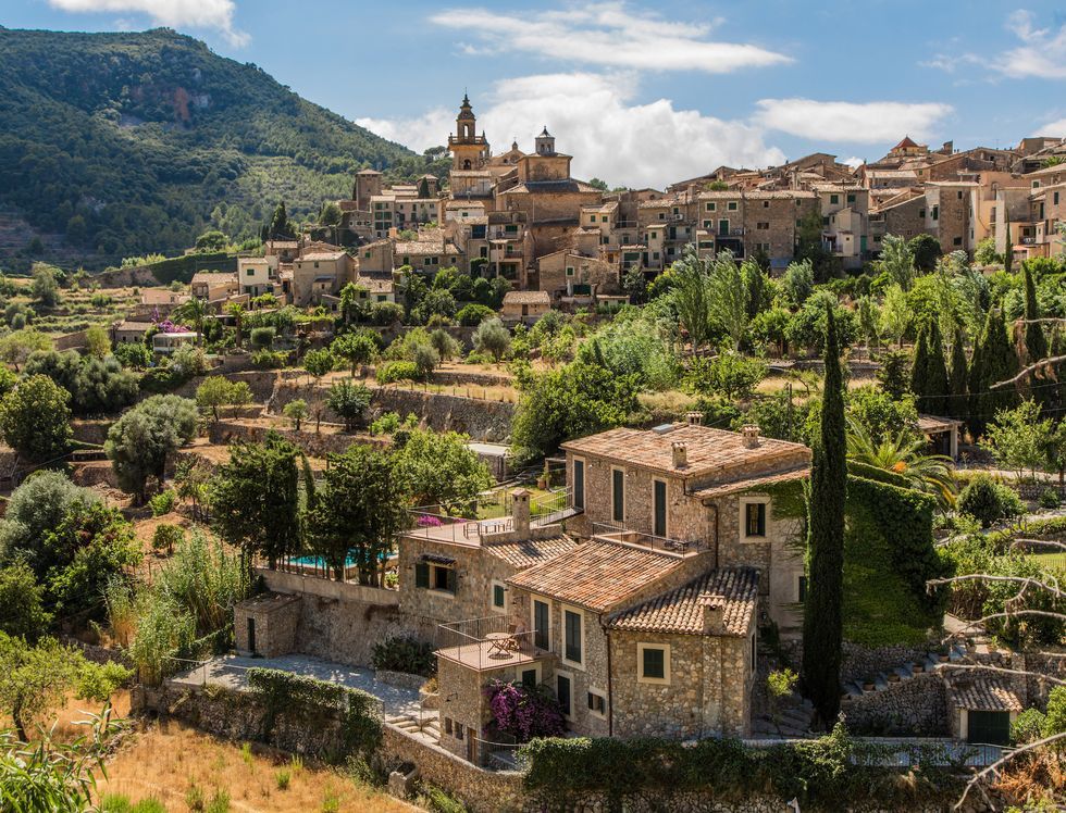 Disfruta de los pueblos más bonitos de España con los cofres de