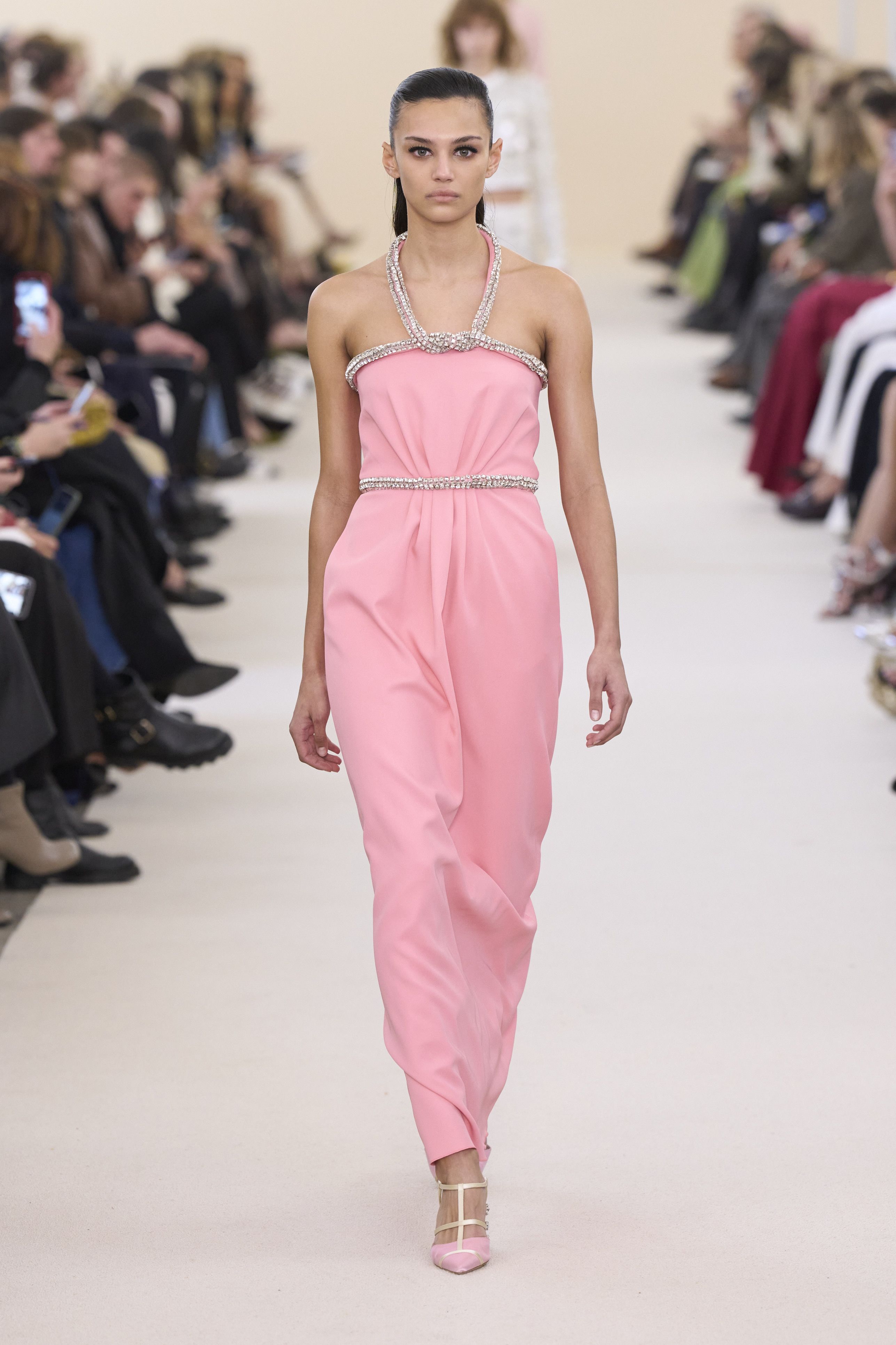即発  Giambattista Valli コラボ ビジューピアス 唇 パール Pink Blush Earrings - Giambattista Valli Paris | Haute Couture
