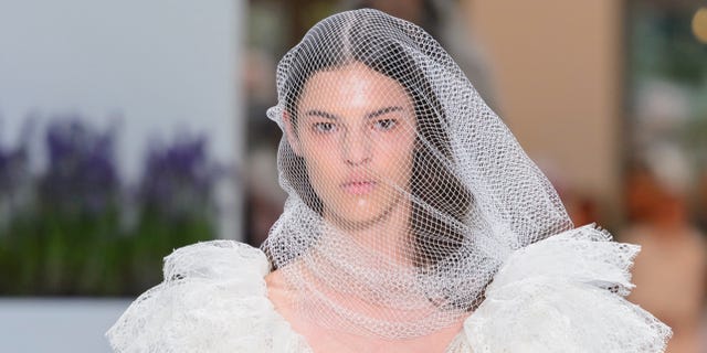 Giambattista Valli Haute CoutureFW 2018/19