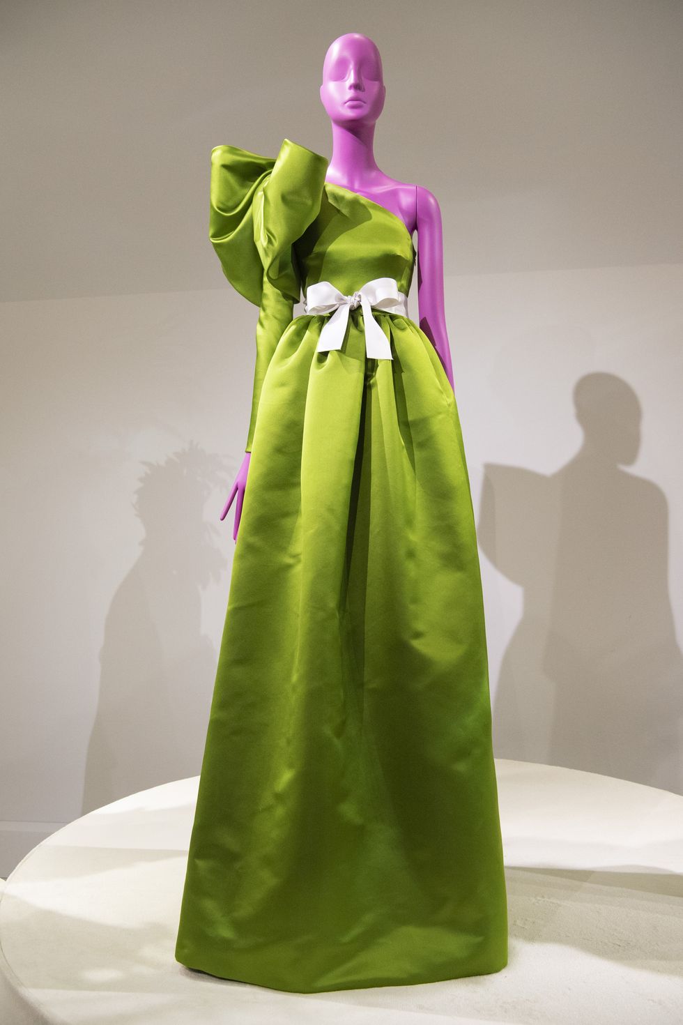 Green, Clothing, Dress, Fashion, Gown, Pink, Purple, Outerwear, Shoulder, Standing, 