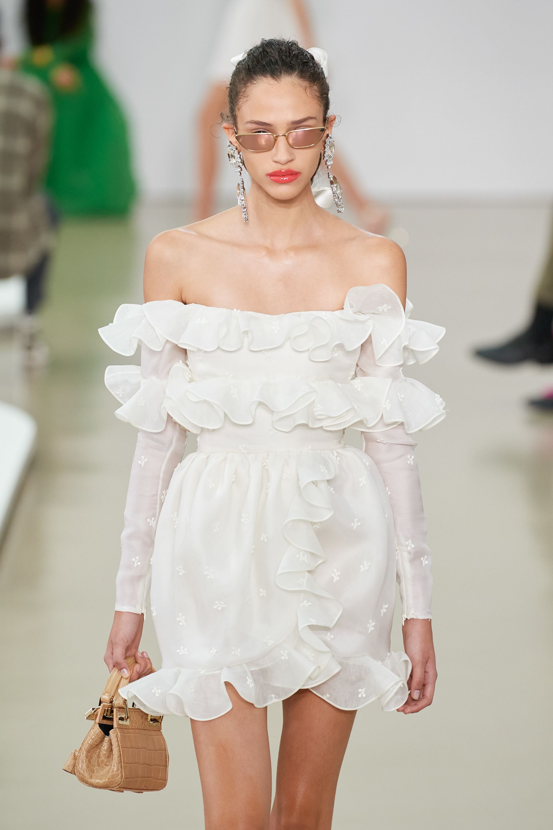 ジャンバティスタ ヴァリ（GIAMBATTISTA VALLI）」2022春夏