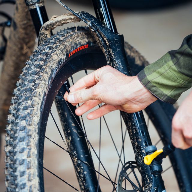 Everything You Need to Know About Bike Tire Valve Types & Which