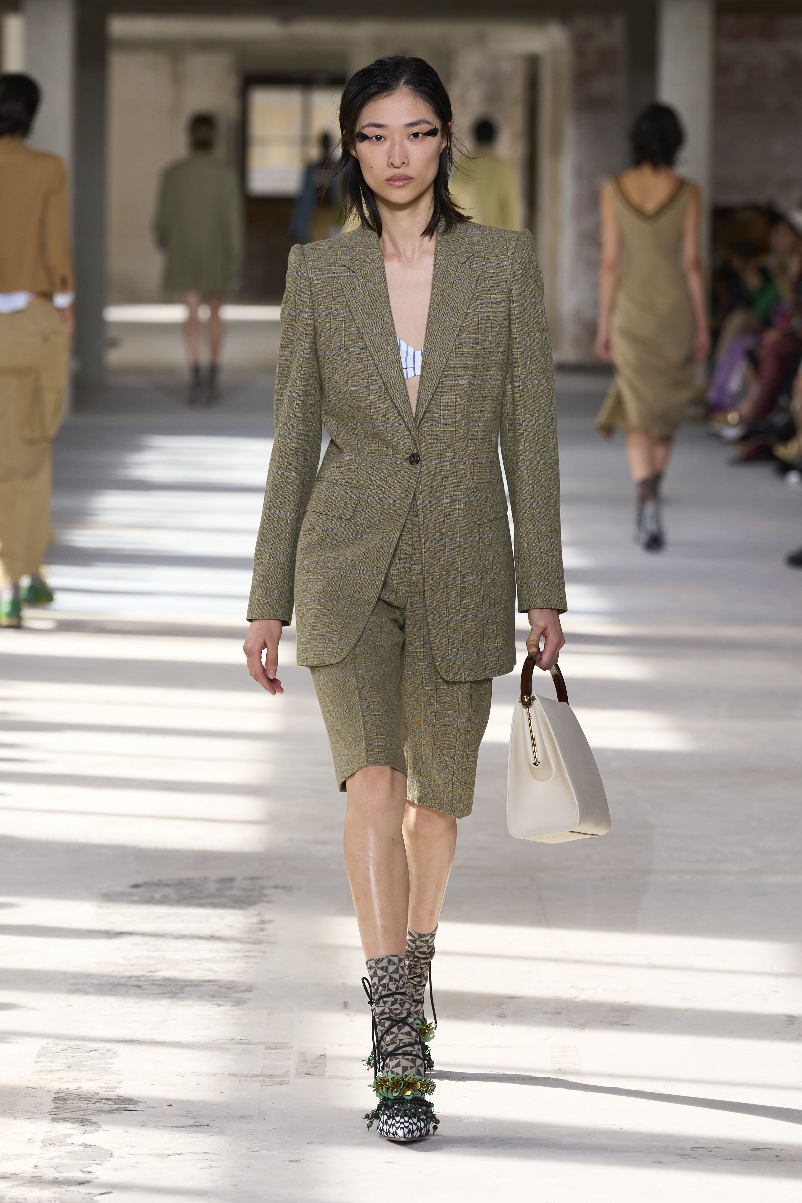 ドリス ヴァン ノッテン（DRIES VAN NOTEN））2024春夏