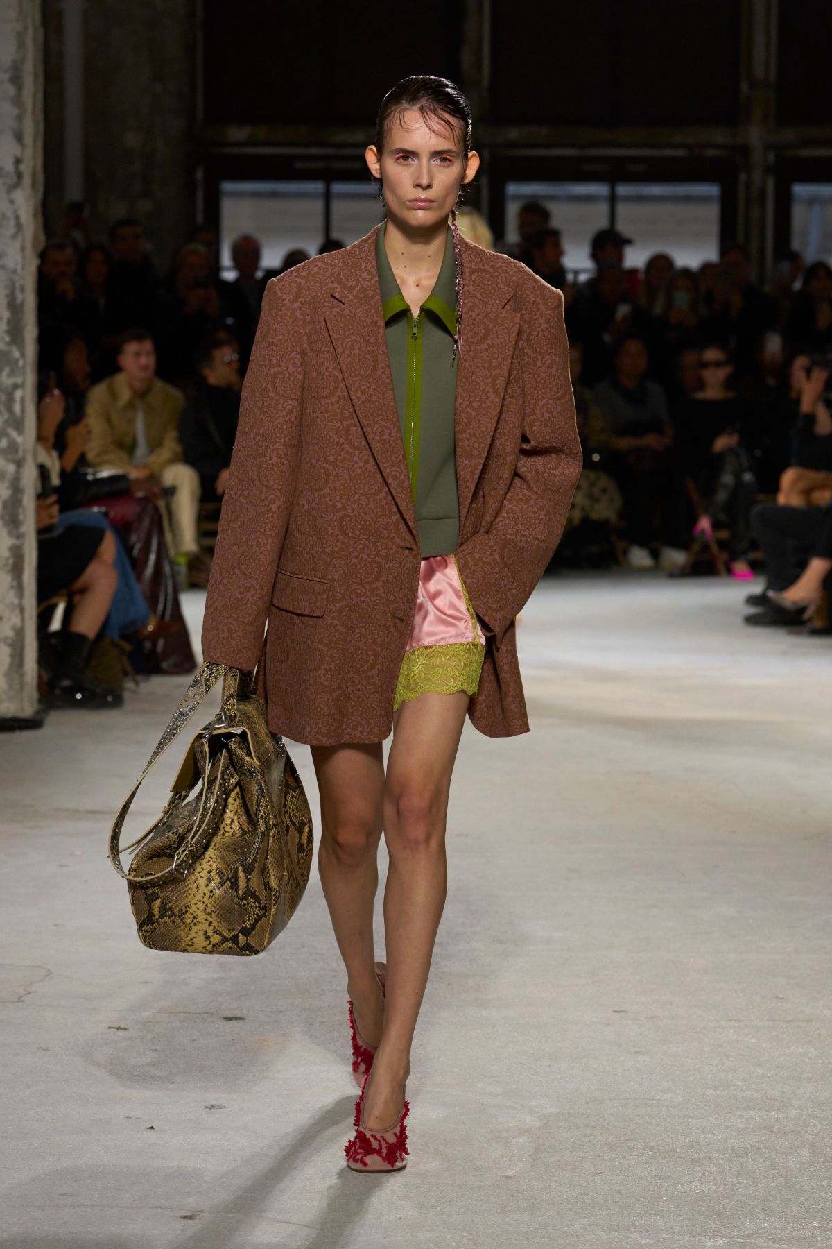 ドリス ヴァン ノッテン(Dries Van Noten)」2025春夏 ドリス ヴァン ノッテン(Dries Van Noten)」2025春夏