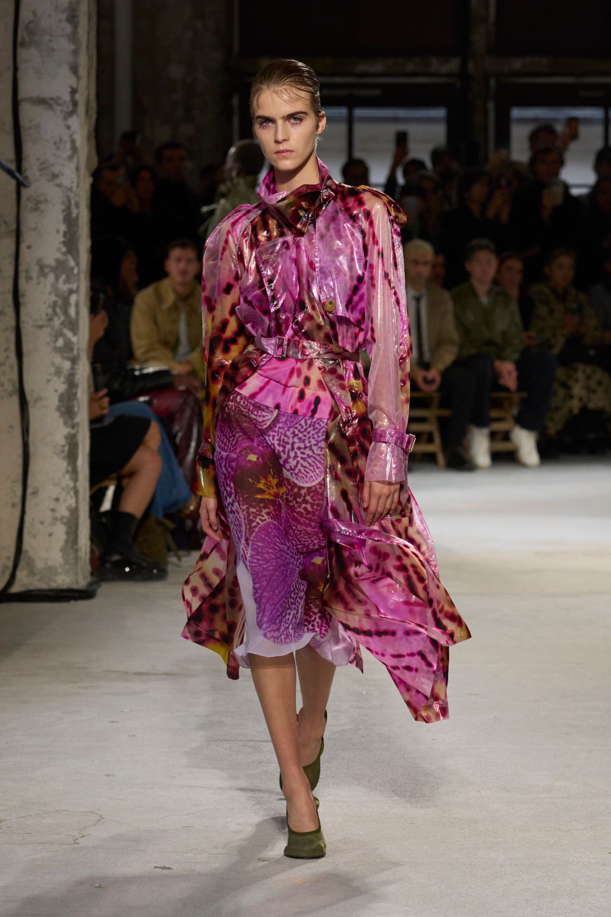 ドリス ヴァン ノッテン(Dries Van Noten)」2025春夏 ドリス ヴァン ノッテン(Dries Van Noten)」2025春夏