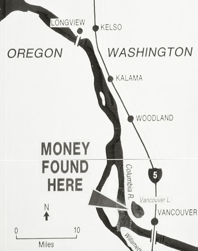 map of part of the columbia river on the border of washington and oregon that includes a mark pinpointing money found here from db coopers plane hijacking