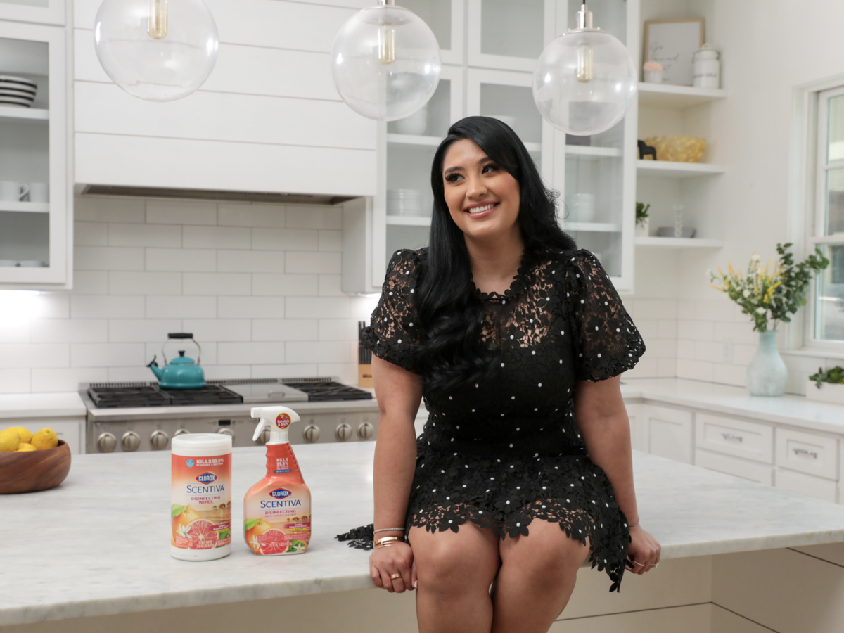 TikTok's 'Queen of Cleaning' Vanesa Amaro Reveals 4 Products She Can't Live  Without