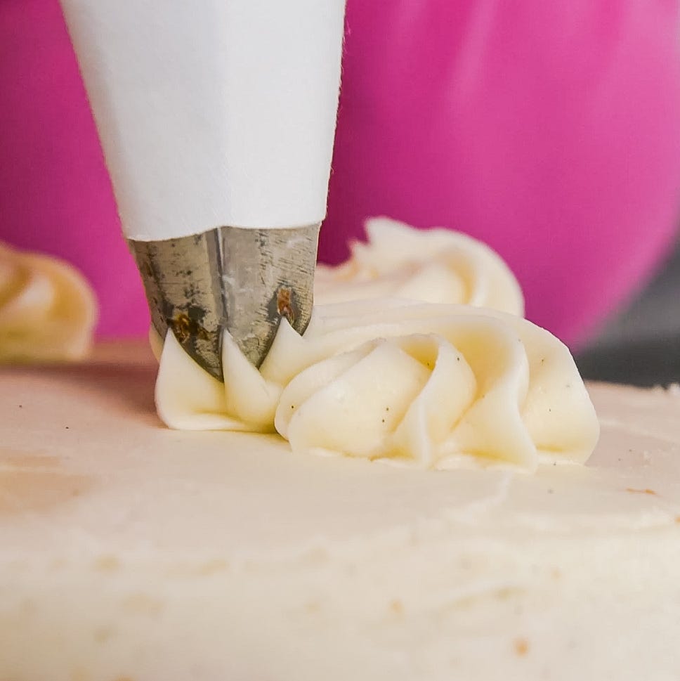 how to make vanilla cake stills