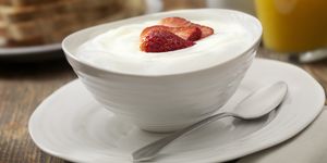 Vanilla Yogurt with Strawberry's