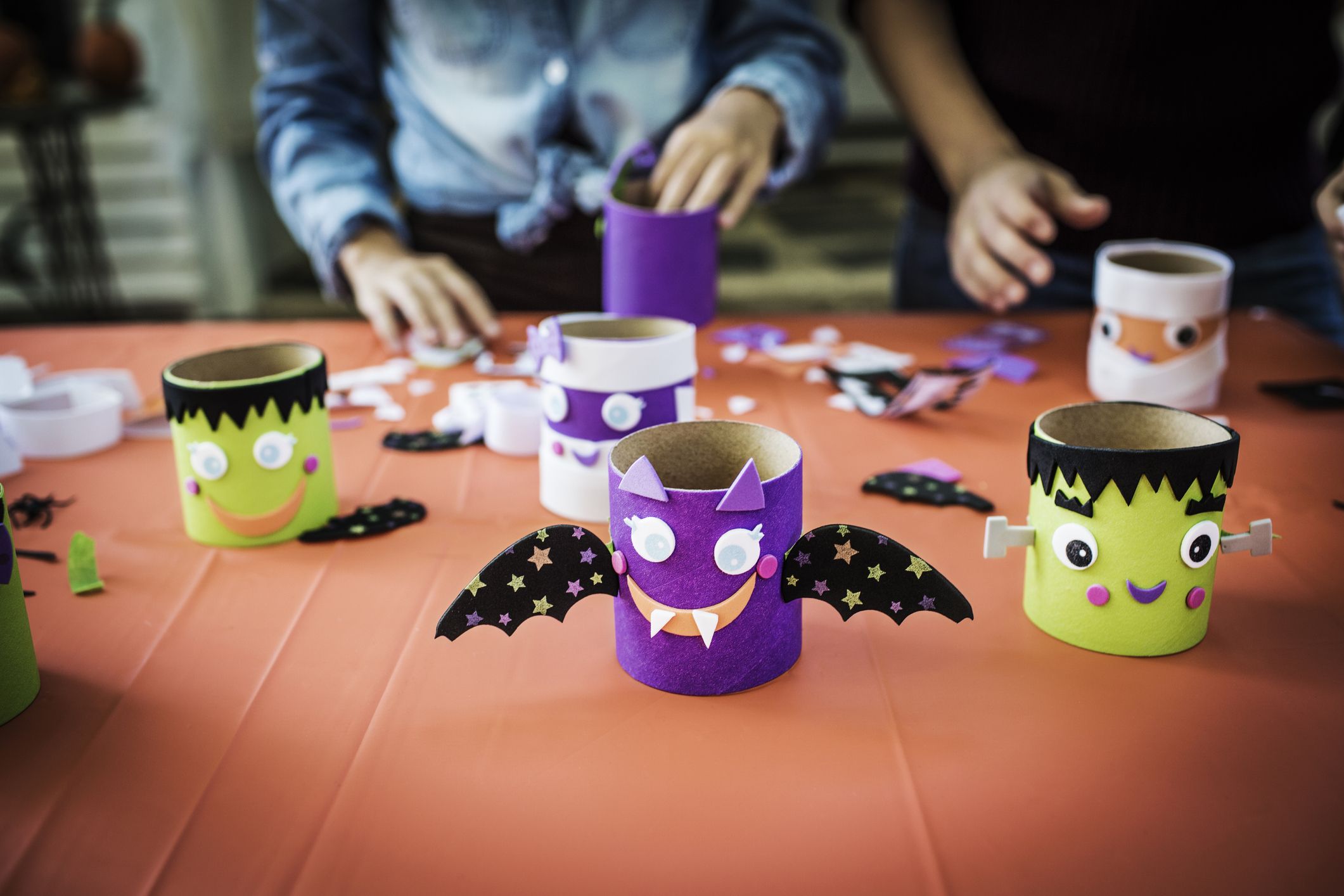 47+ Spider and Bat Halloween Decoration Ideas - The Crafting Nook