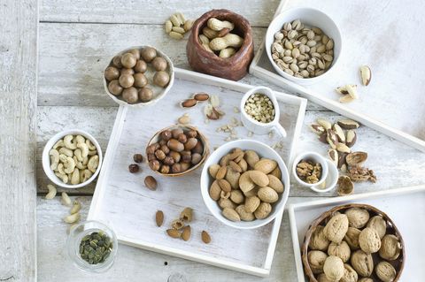 various sorts of nuts