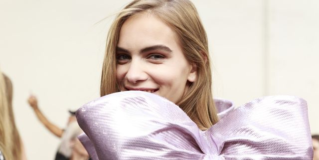 Hair, Blond, Beauty, Purple, Shoulder, Smile, Long hair, Photography, Happy, Fashion accessory, 