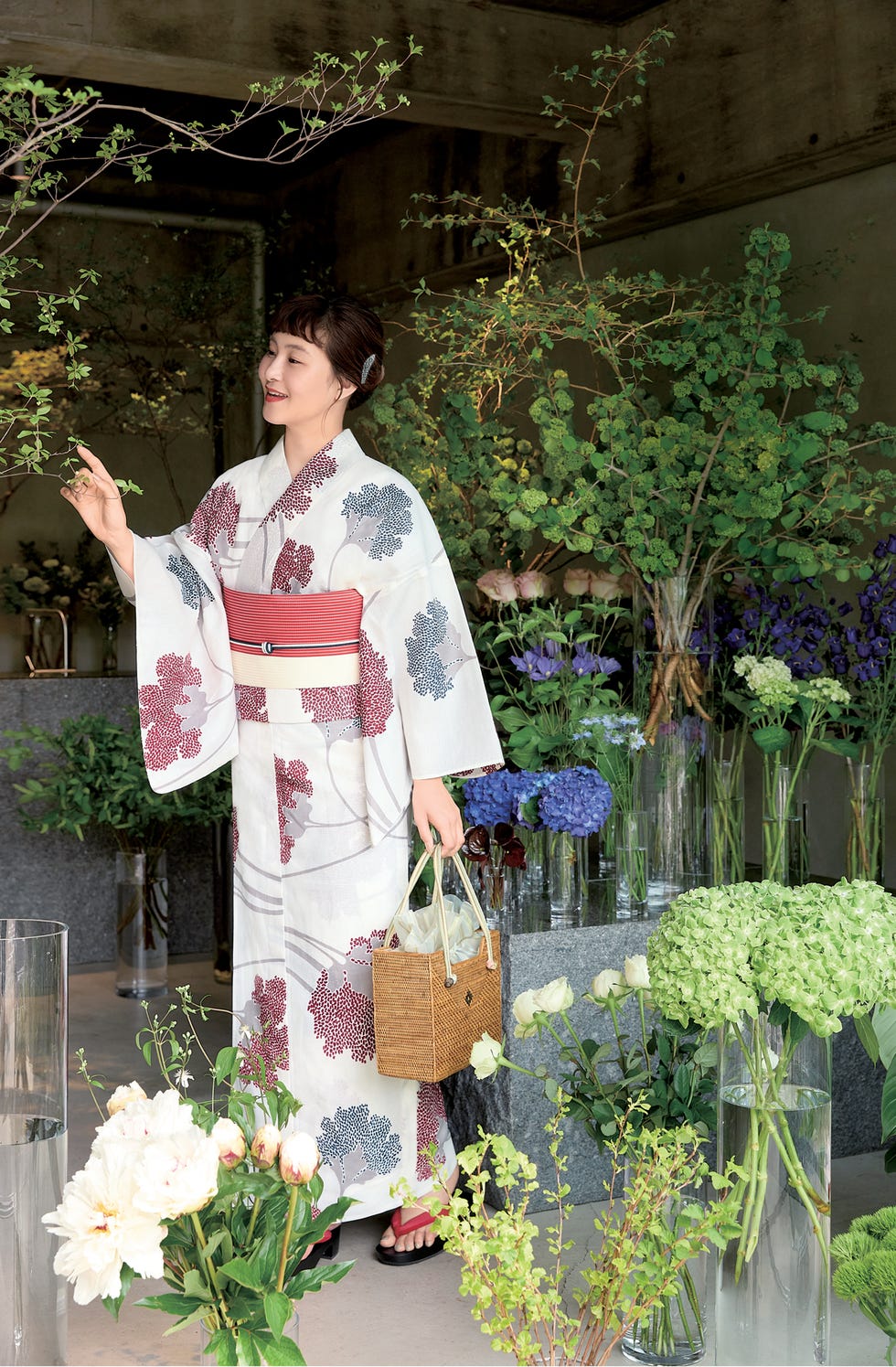 絞り振袖正絹袷 （4k2289 振袖 正絹 袷 藤娘きぬたや 総絞り 緑 白 花 