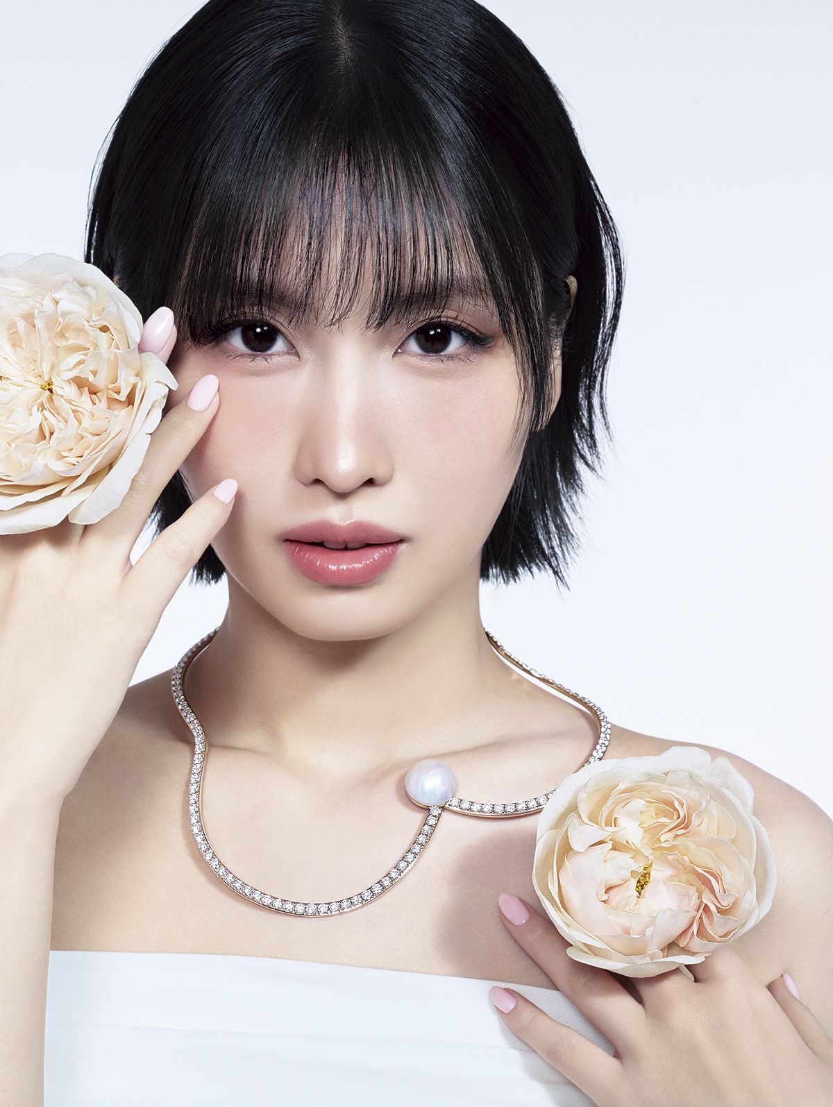 TWICE - たき TWICE MOMOがTASAKIの“チャンツ”とともに奏でる、フローラルなリズム