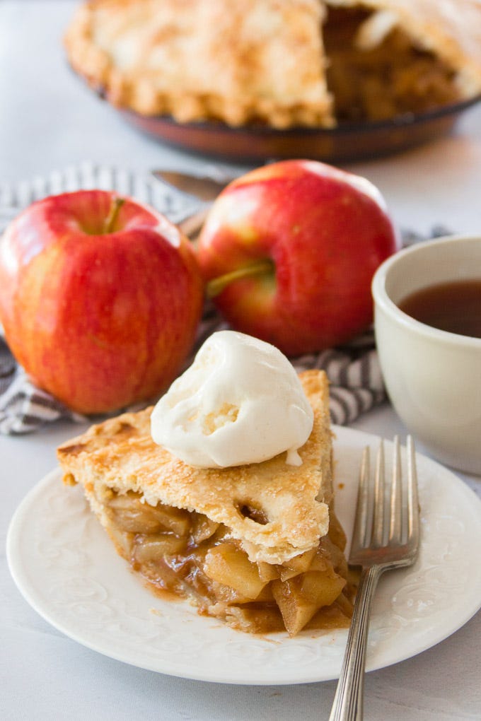 pie with fork and apples