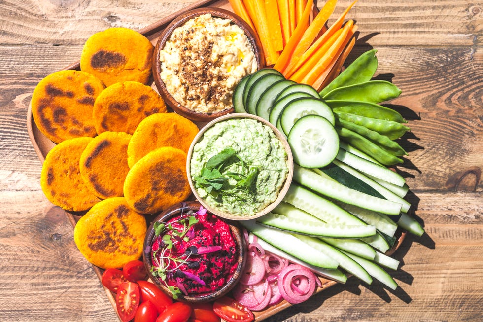 vegan hummus snack platter vertical