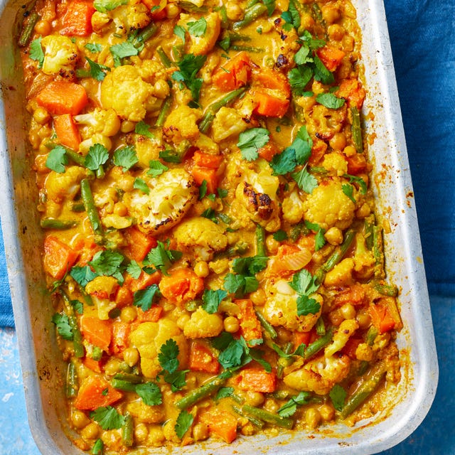 vegan korma traybake