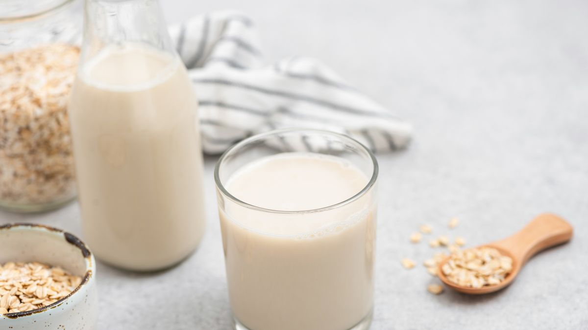 Leche de avena, ¿la mejor alternativa a la leche normal?