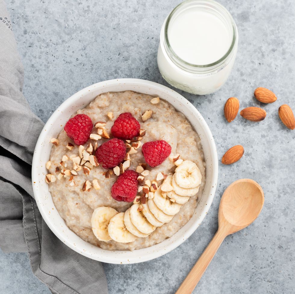 oatmeal porridge with fruits for good housekeeping's healthiest whole grain story