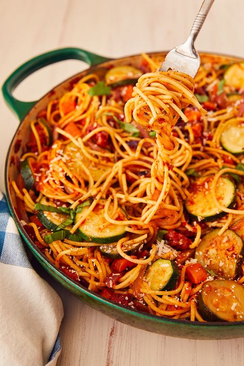 vegetable spaghetti vertical