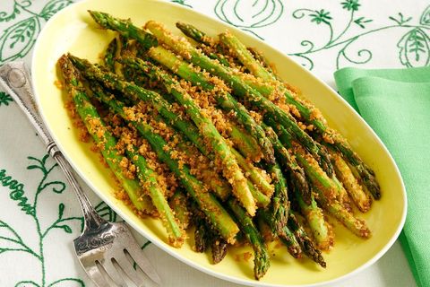 air fryer asparagus with breadcrumbs