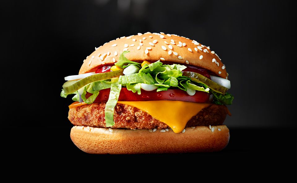 Dish, Food, Fast food, Hamburger, Junk food, Cuisine, Veggie burger, Original chicken sandwich, Cheeseburger, Ingredient, 
