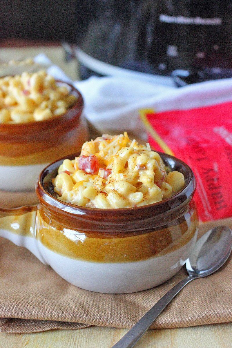 Slow Cooker Mac and Cheese - Dinner at the Zoo