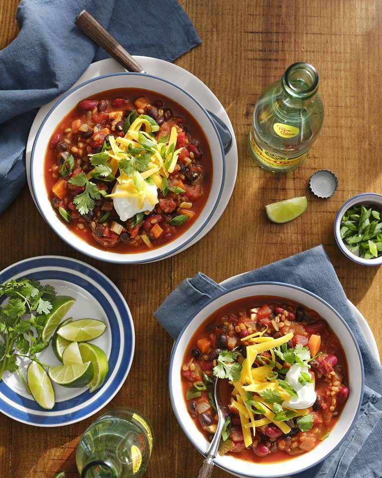 vegetarian chili with grains and beans