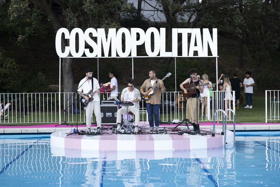 cosmopolitan pool party