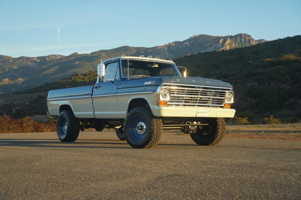 View Photos of the Velocity Restorations 1970 Ford F-250 Restomod