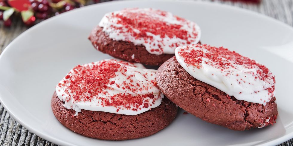 Red velvet valentine's day cookies