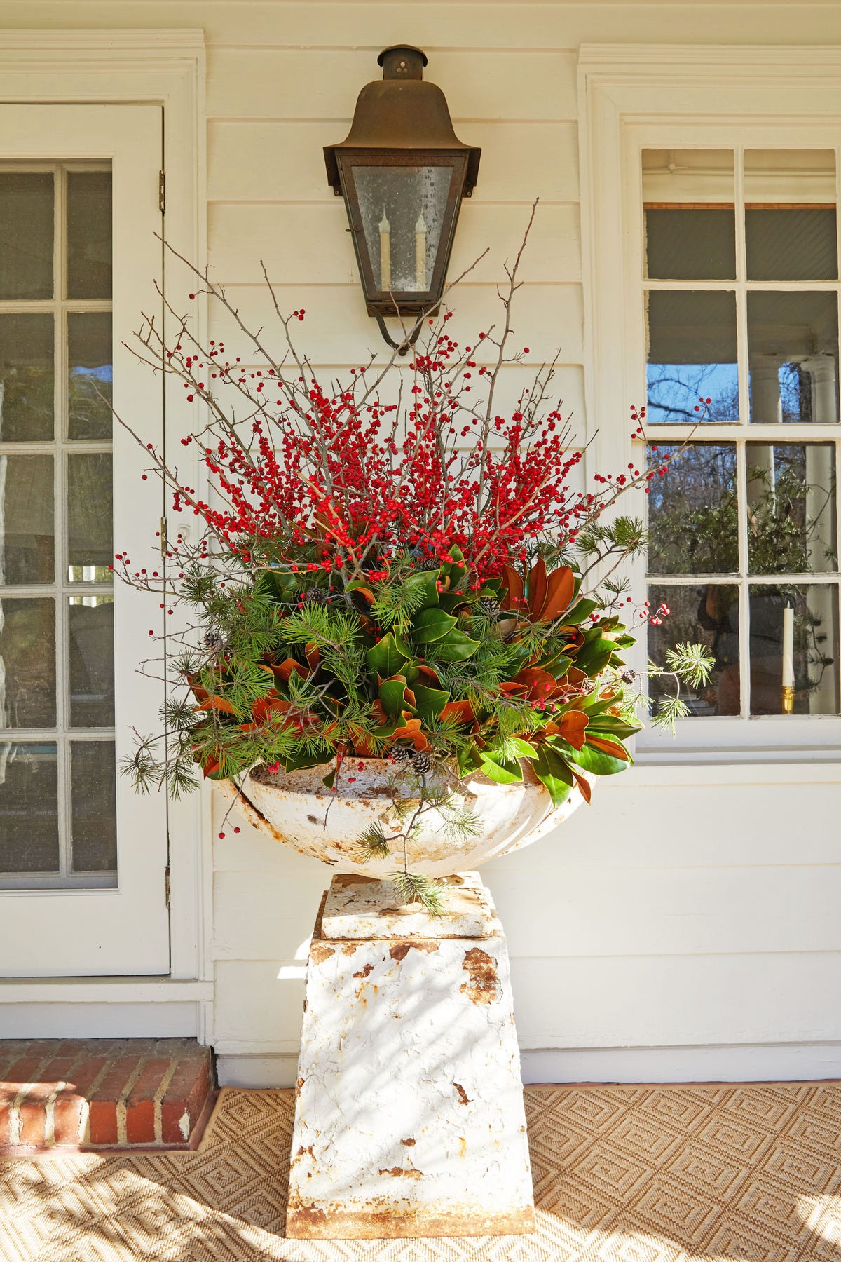 How to Create an Easy Winter Container Garden