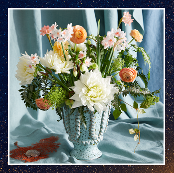 pisces flower arrangement