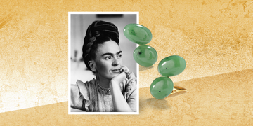 portrait of frida kahlo and earrings
