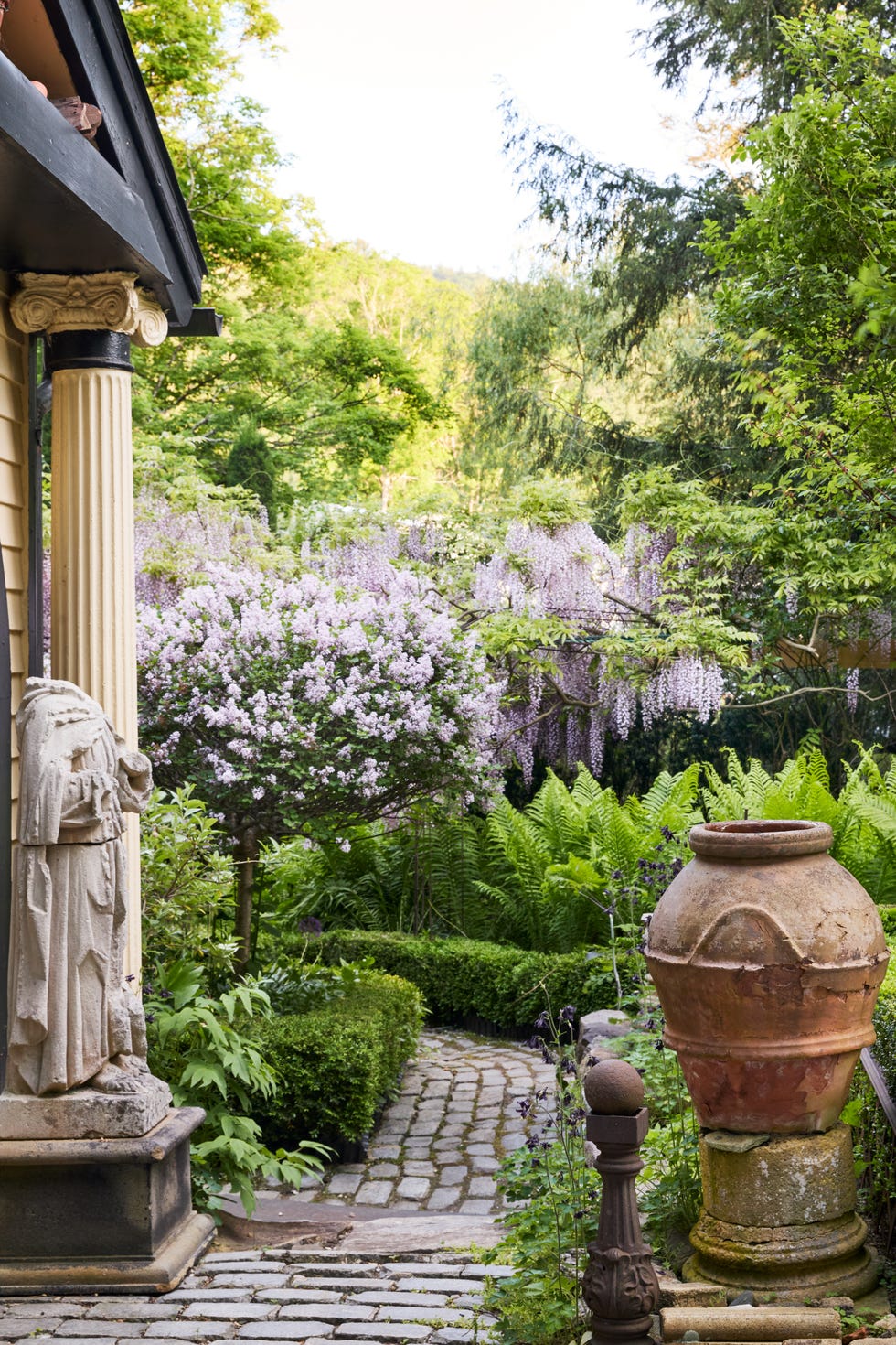 garden in west cornwall, connecticut home designed by michael trapp