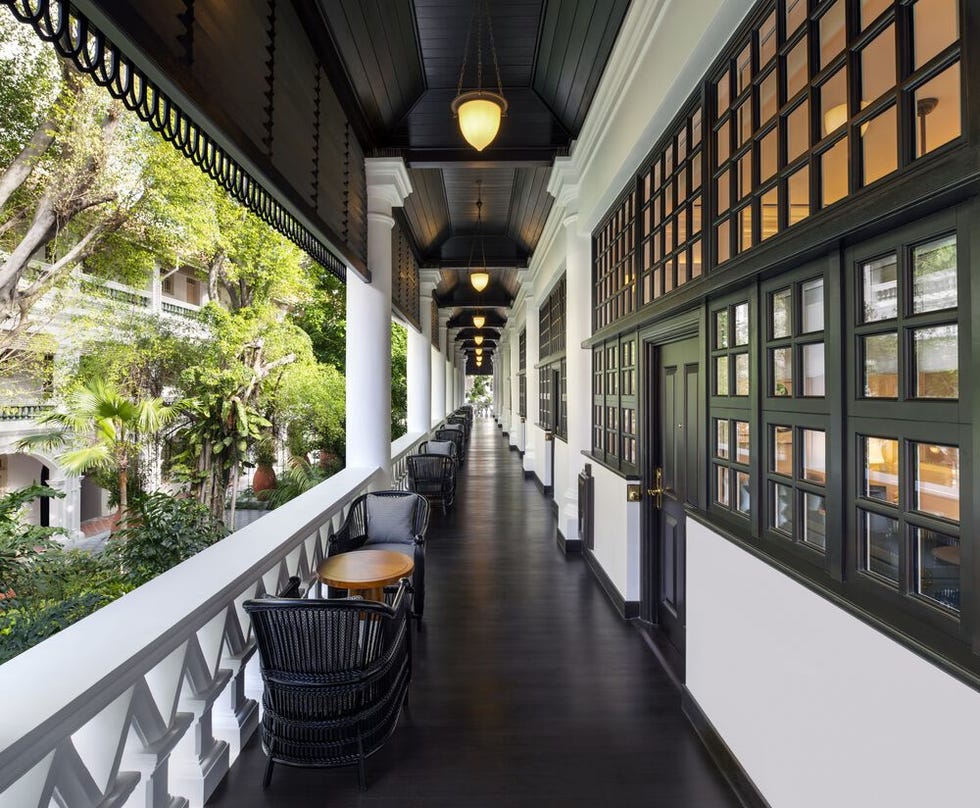 editors picks best hotels, raffles singapore