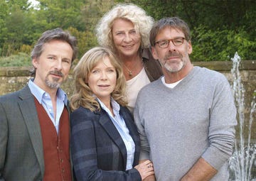 los protagonistas de la película 'un verano en escocia' posando, marion kracht , sascha hehn , christiane blumhoff  y david c bunners
