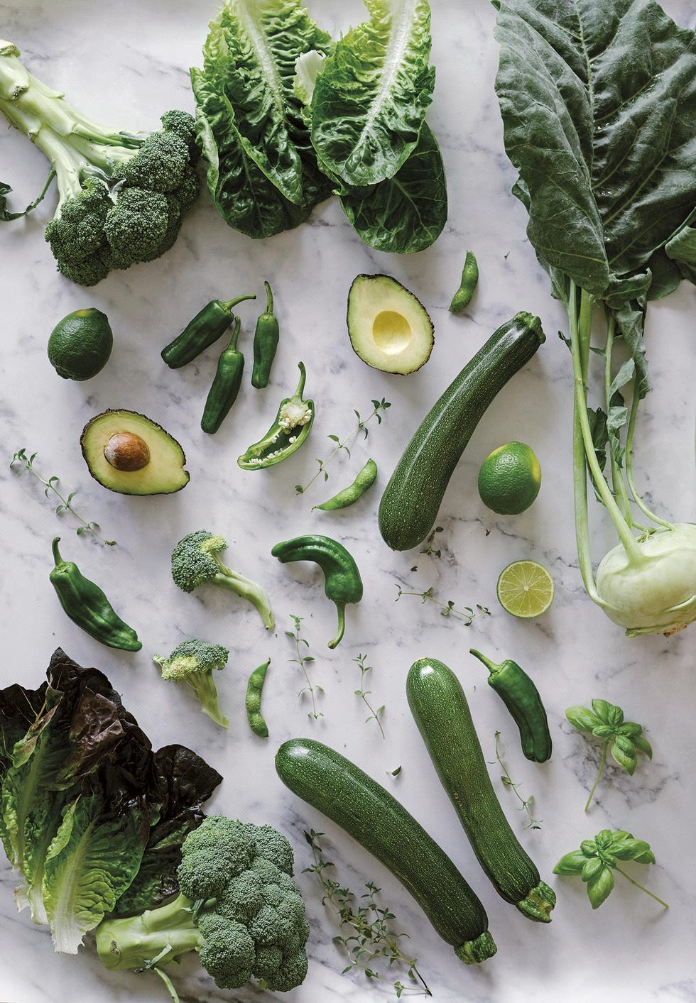 verduras verdes y aguacates para hacer la dieta perricone