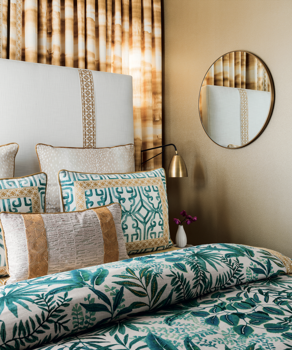 bedroom with tropical patterns