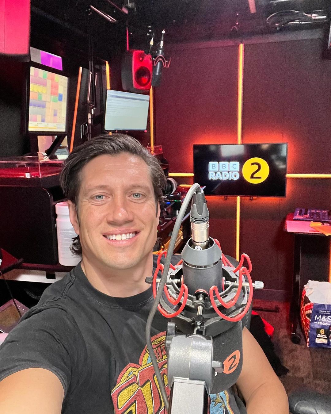 Vernon Kay forced to pull out of BBC Radio 2 show "under doctor's orders"