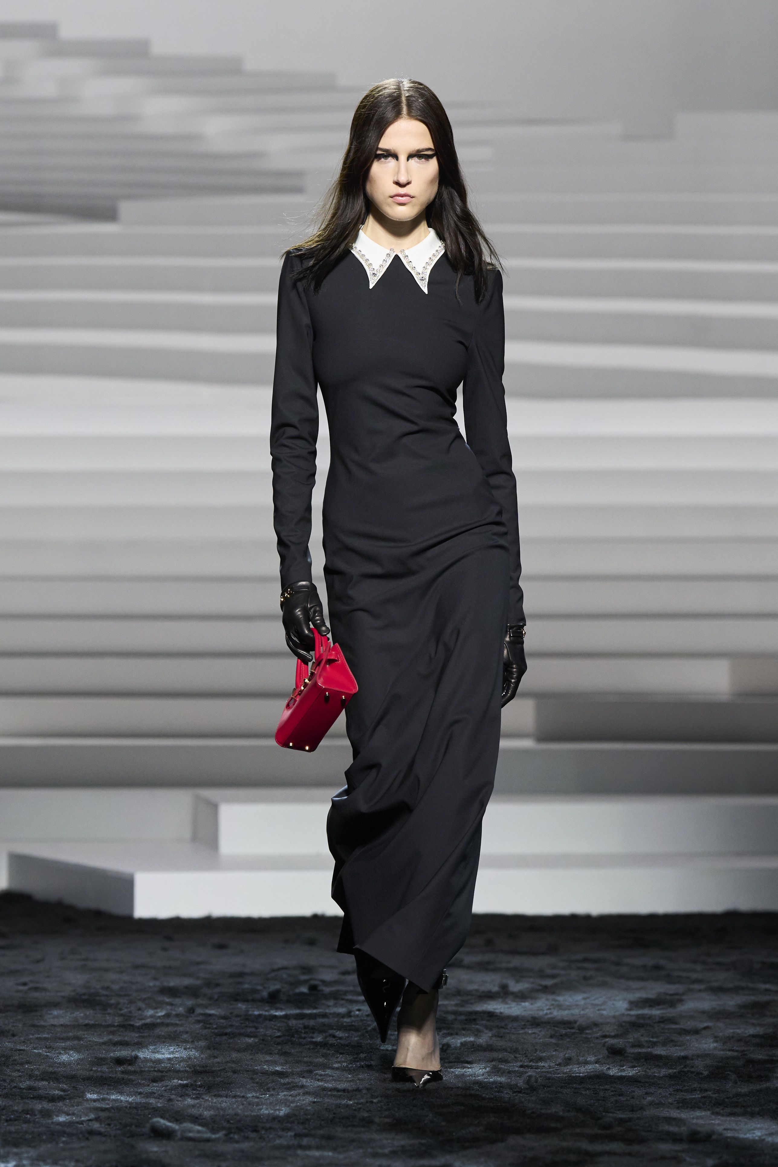 ヴェルサーチェ（VERSACE）2024-25秋冬コレクション