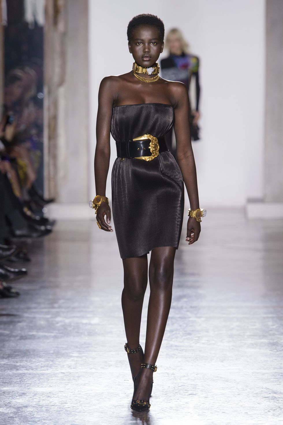 54 Looks From Versace Fall 2018 MYFW Show – Versace Runway at Milan ...