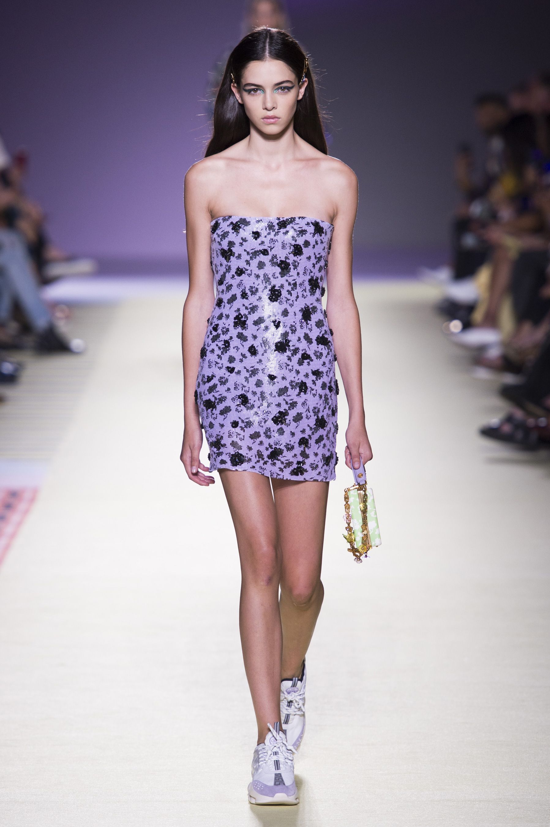 VERSACE（ヴェルサーチ）｜2019春夏NY、ロンドン、ミラノ、パリ