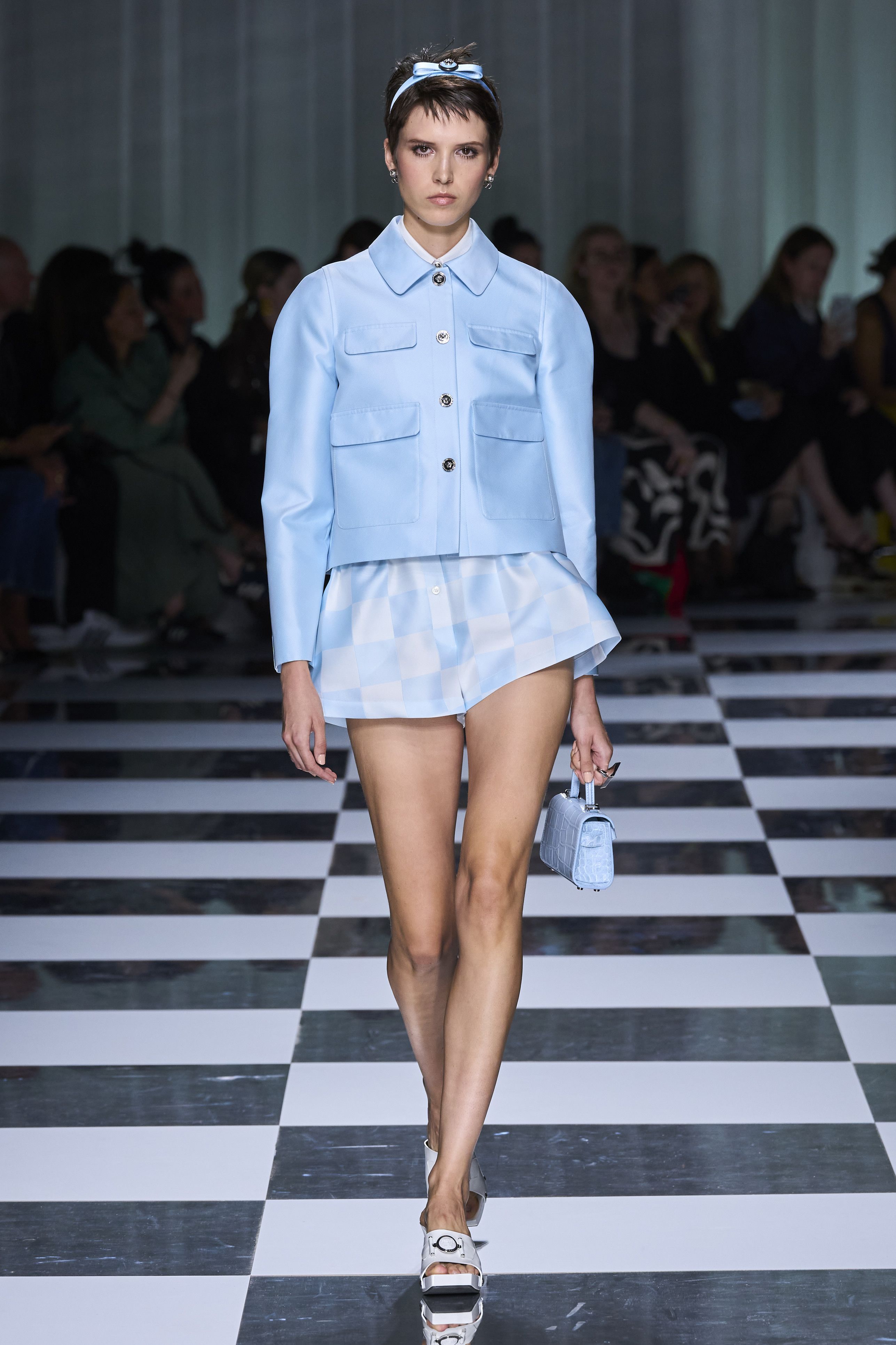 新品未使用訳あり】VERSACE(ヴェルサーチ) 2024年