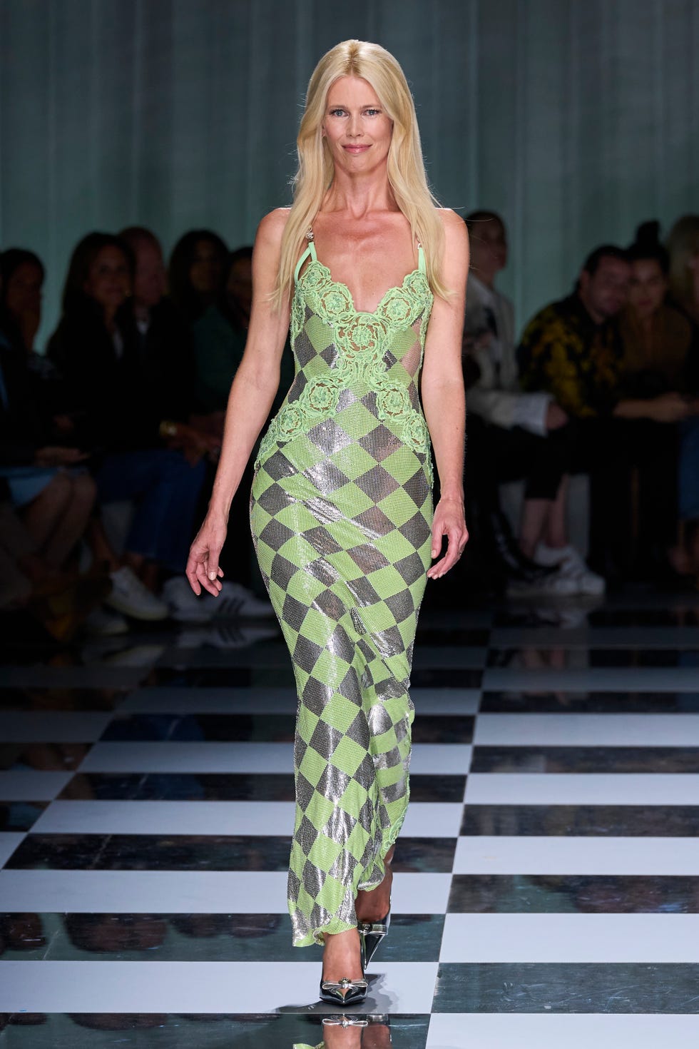 Versace SS24, Claudia Schiffer