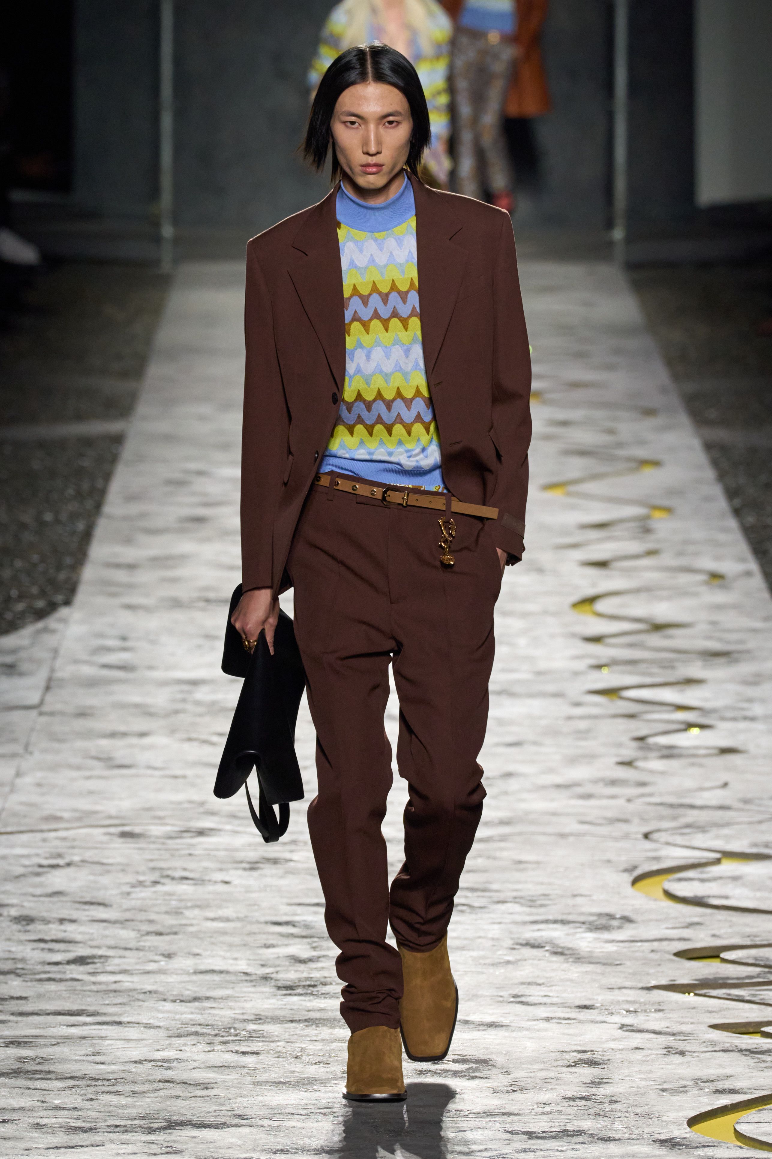 ヴェルサーチェ（VERSACE）」2025春夏コレクション