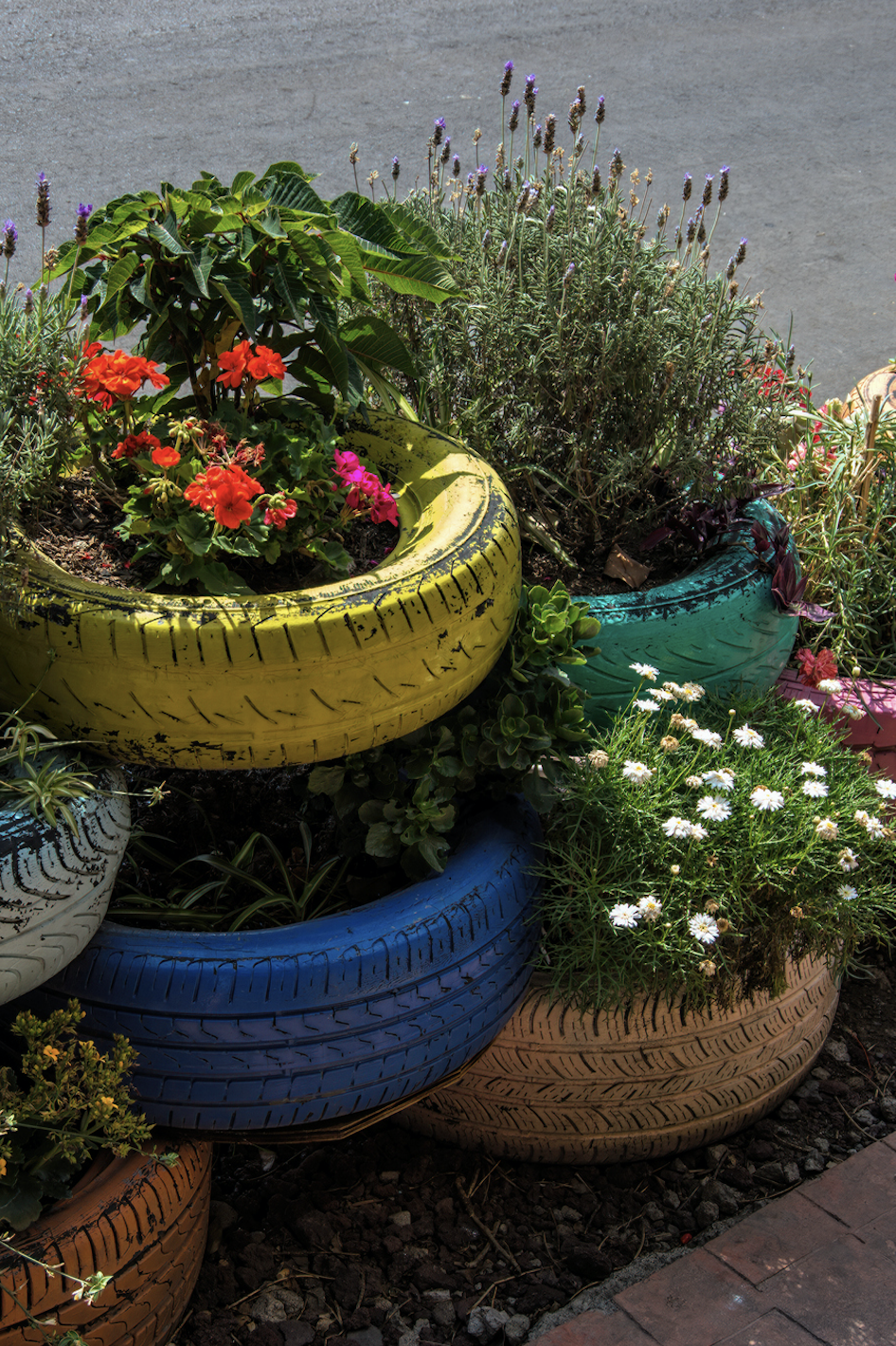vertical garden ideas stacked recycled car tires